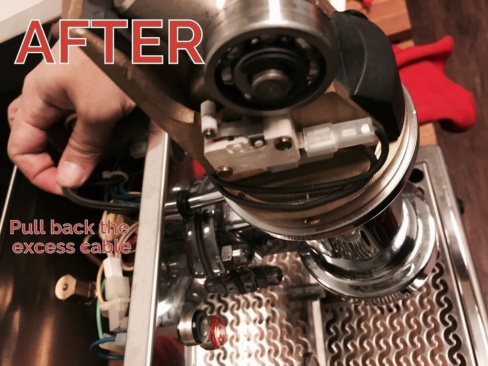Lubricating Bezzera Strega's Piston 16 Cable after